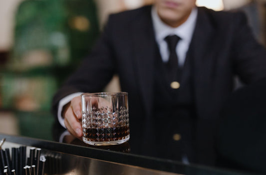 Japon Viski Bardaklarının Standart Seçeneklere Göre Avantajları